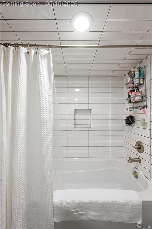 16933 Lauderdale Avenue, Beverly Hills, MI 48025 — Photo 37