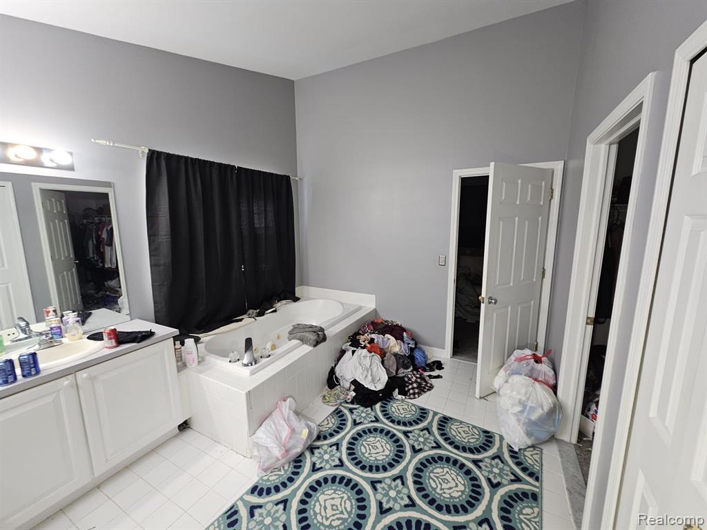 6024 RAVINE, Clarkston, MI 48348 — Photo 14