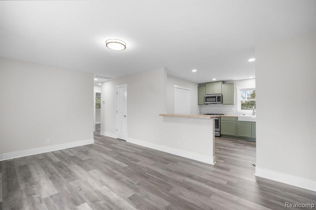 7335 N ELMS Road, Flushing, MI 48433 — Photo 3