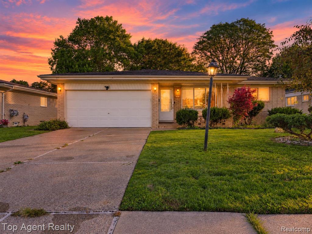 3053 Belcher Drive, Sterling Heights, MI 48310