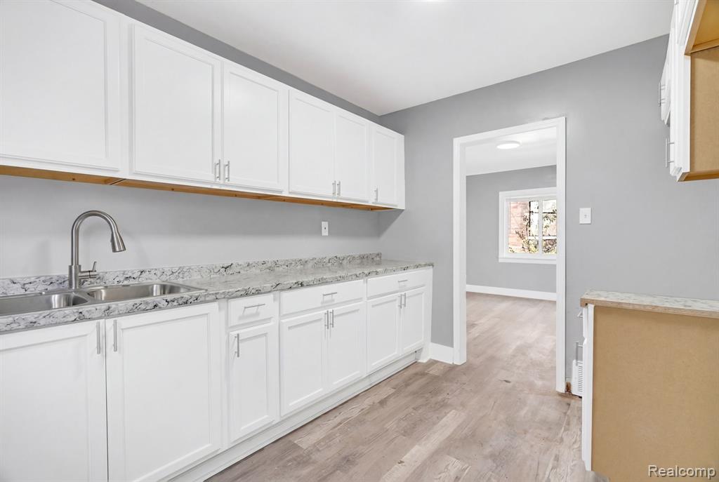 9911 Berkshire Street, Detroit, MI 48224 — Photo 14