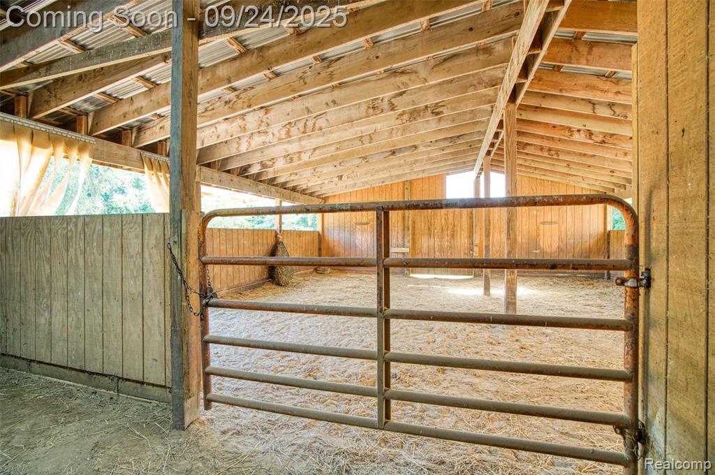 9511 W Allen Road, Fowlerville, MI 48836 — Photo 57