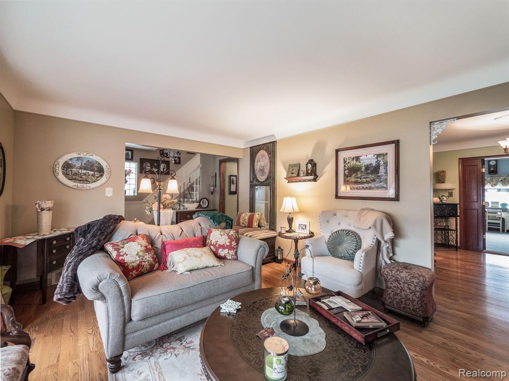 6713 ROSEDALE Boulevard, Allen Park, MI 48101 — Photo 10