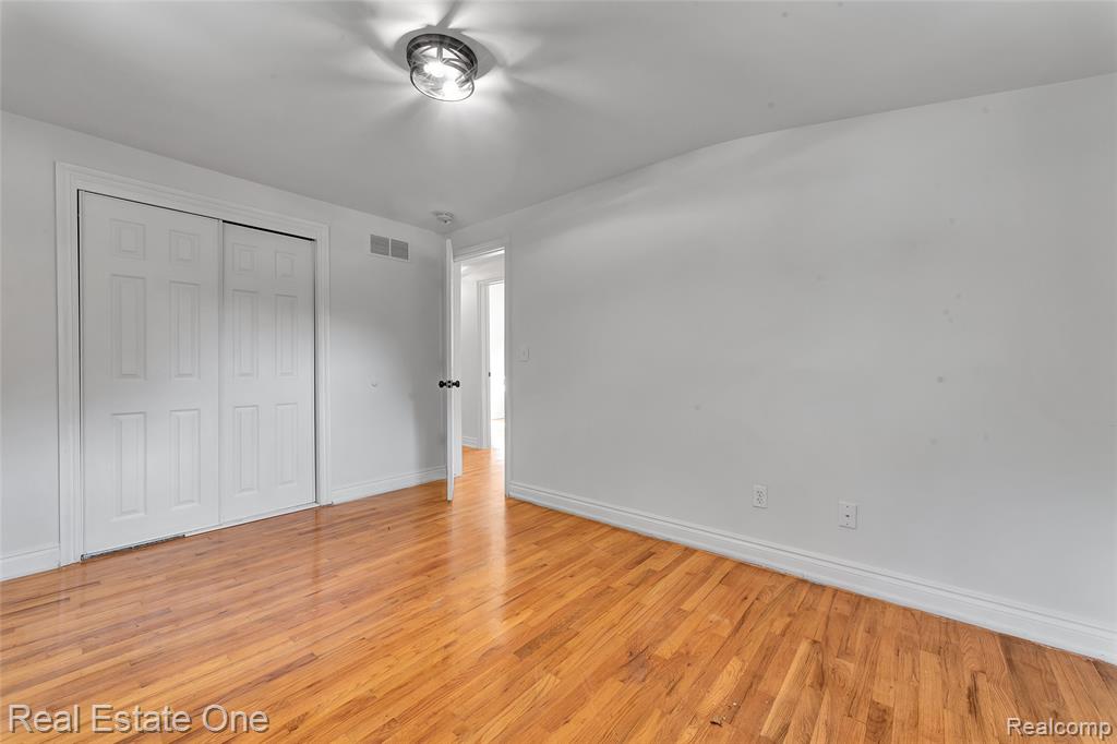 45467 Sterritt Street, Utica, MI 48317 — Photo 31