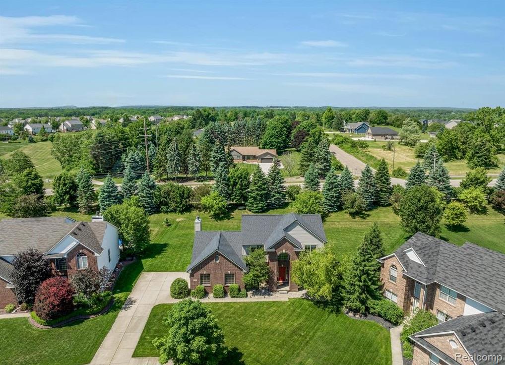 25932 Cobblers Lane, South Lyon, MI 48178 — Photo 43