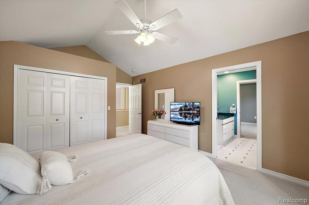4417 Island View Drive, Waterford, MI 48328 — Photo 38