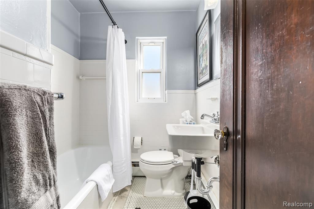 604 W Hudson Avenue, Royal Oak, MI 48067 — Photo 29