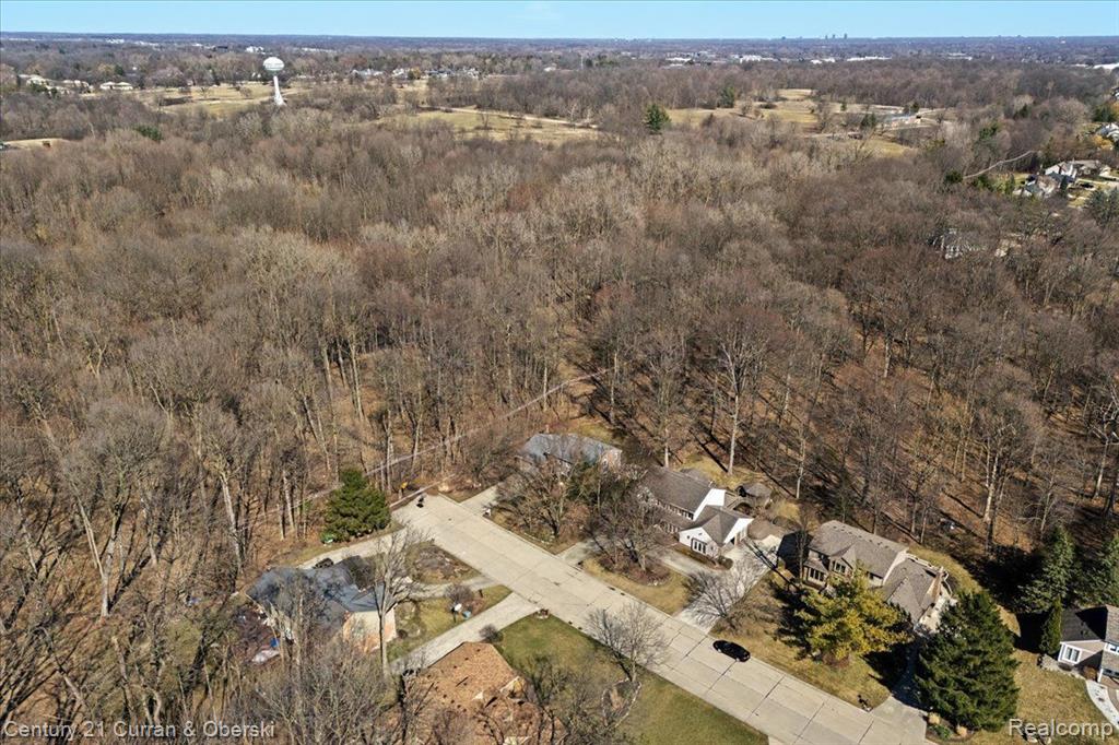 18080 Winchester Drive, Northville, MI 48168 — Photo 38