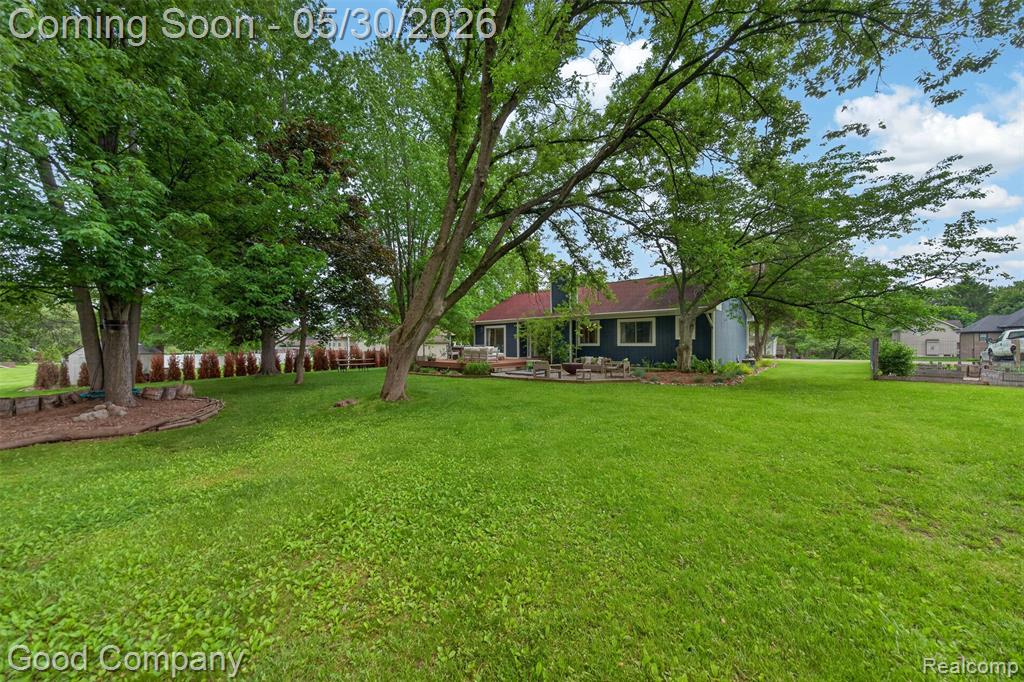 933 Gallaland Avenue, Rochester Hills, MI 48307 — Photo 34
