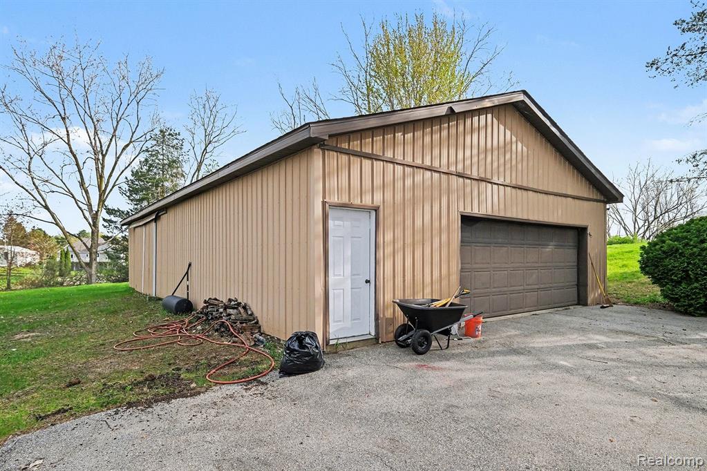 6095 S Sheridan Avenue, Durand, MI 48429 — Photo 38