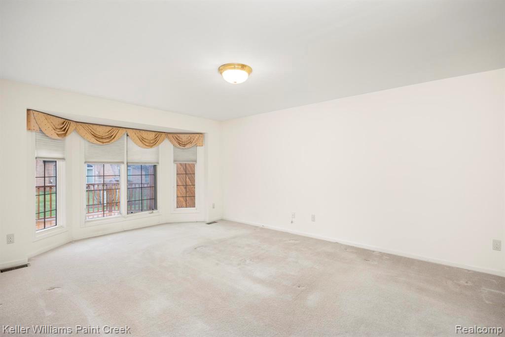 54710 Bellingham Drive, Utica, MI 48316 — Photo 25