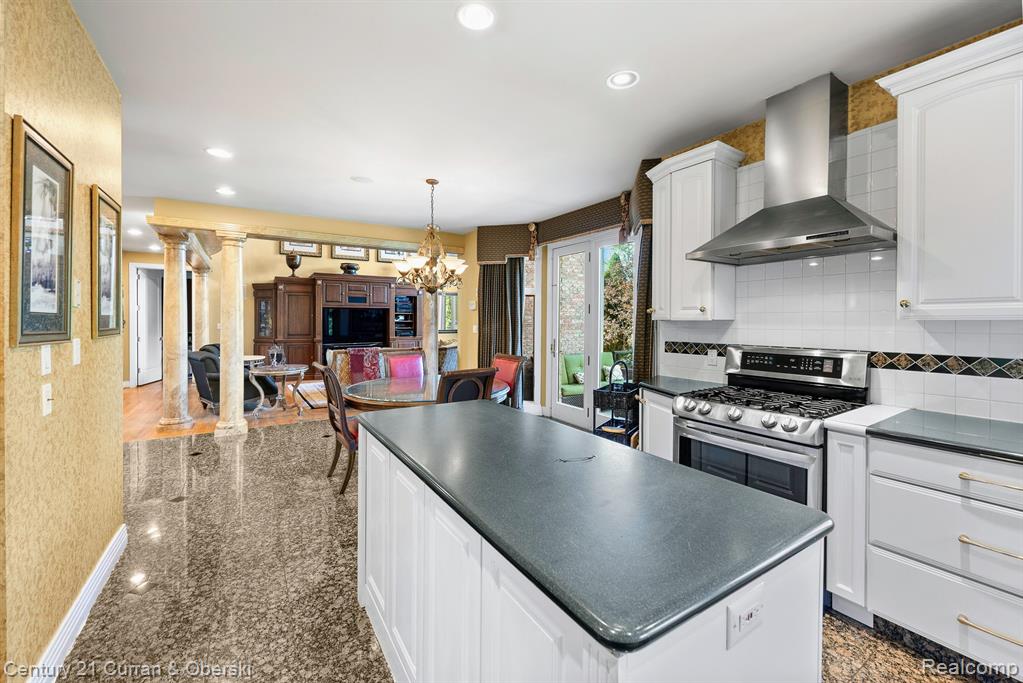 3 CABRI Lane, Dearborn Heights, MI 48127 — Photo 16