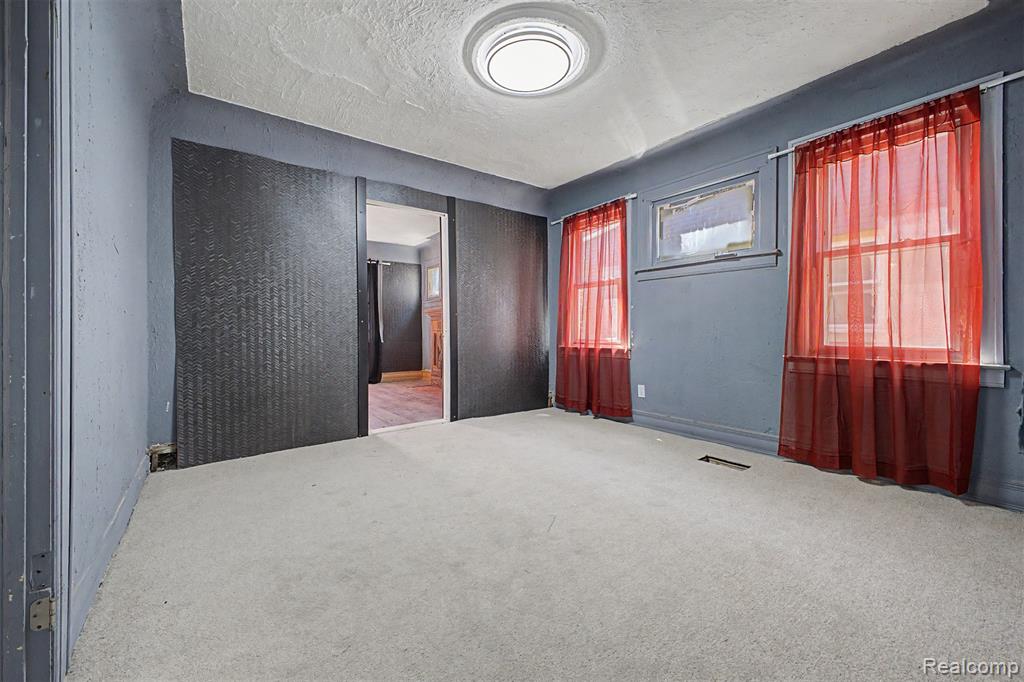 9275 Appoline Street, Detroit, MI 48228 — Photo 14