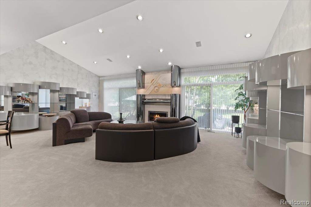 7570 Danbury Circle, West Bloomfield, MI — Photo 11