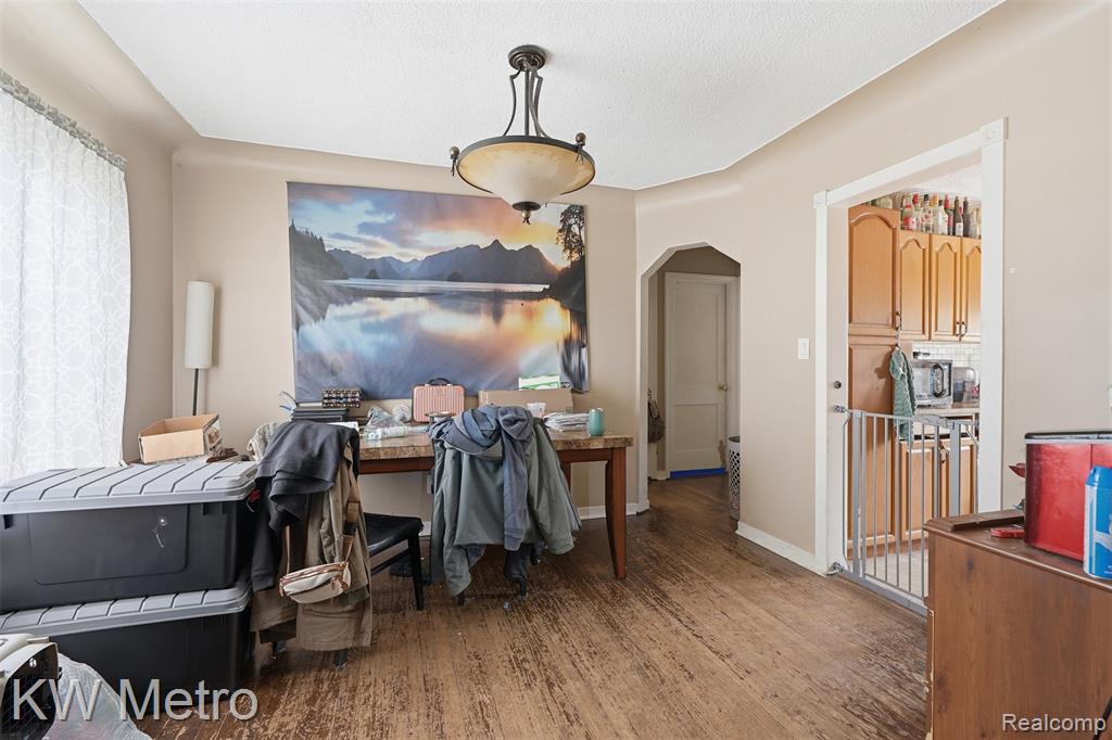 1722 Deering Street, Garden City, MI — Photo 5