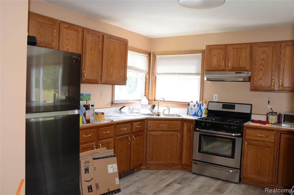 2658 Bullock Road, Lapeer, MI 48446 — Photo 9