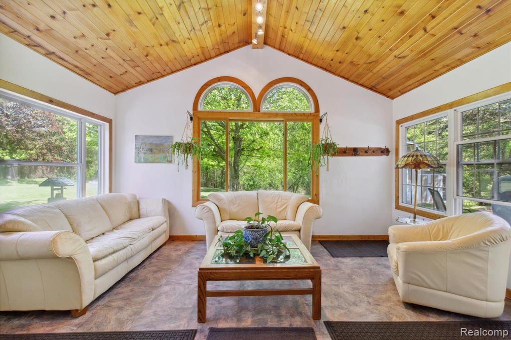 898 ROWLAND Road, Leonard, MI 48367 — Photo 26
