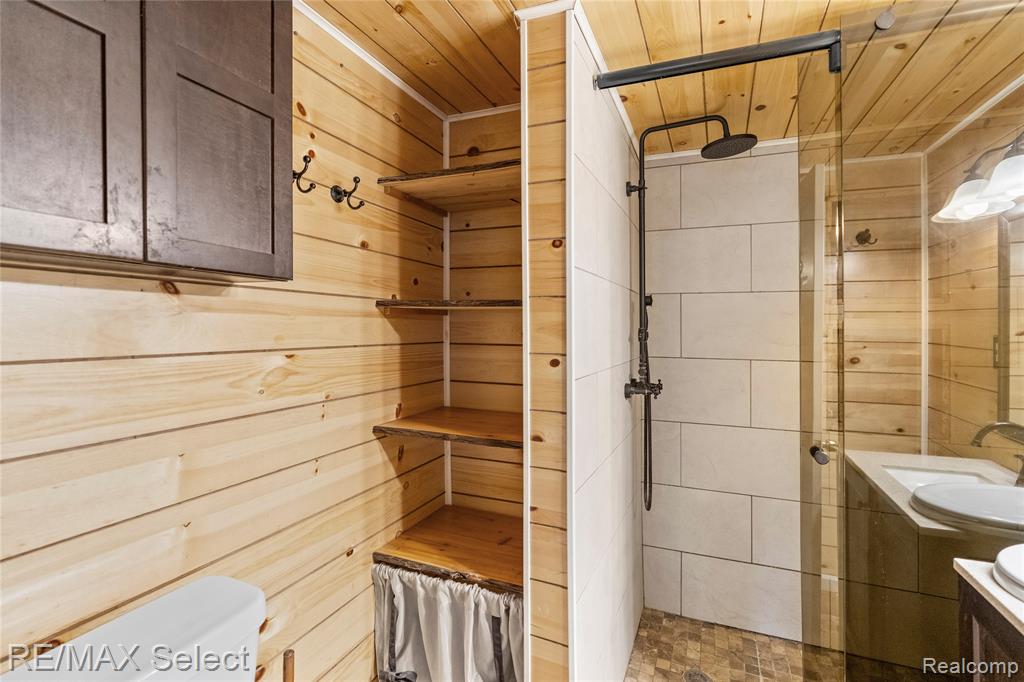 6571 River Road, Flushing, MI 48433 — Photo 6