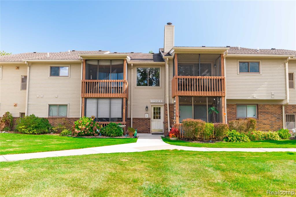 10241 Nancys Boulevard, 56, Grosse Ile, MI 48138 — Photo 5