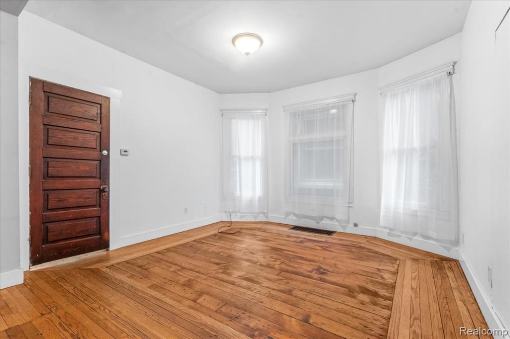 585 W Grand Boulevard, Detroit, MI 48216 — Photo 6