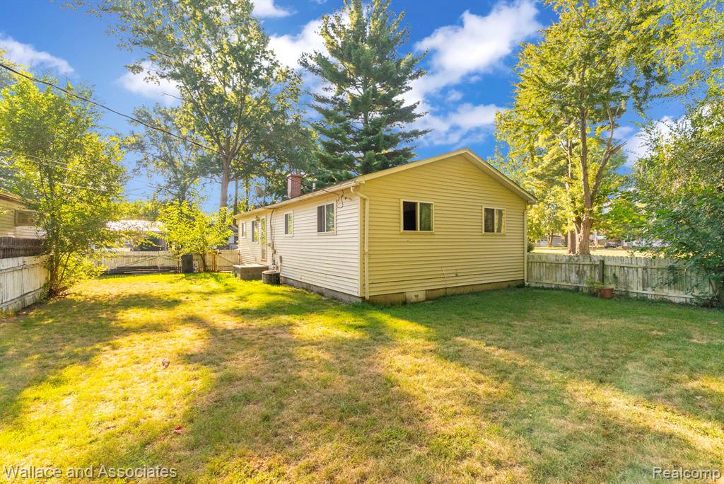503 Fassett Street, Algonac, MI 48001 — Photo 20