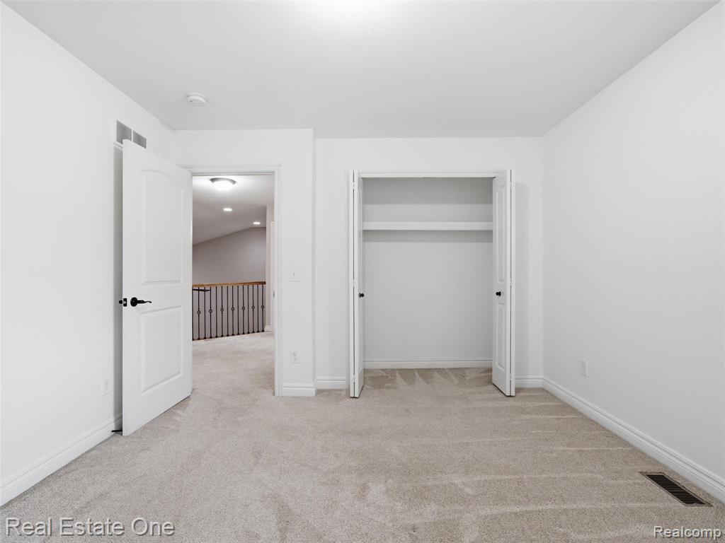 9572 Kingsway Circle, Clarkston, MI 48348 — Photo 24