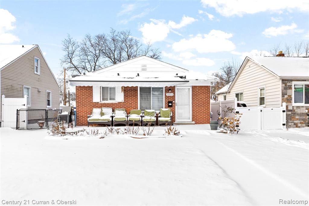 5955 N Silvery Lane, Dearborn Heights, MI 48127 — Photo 2