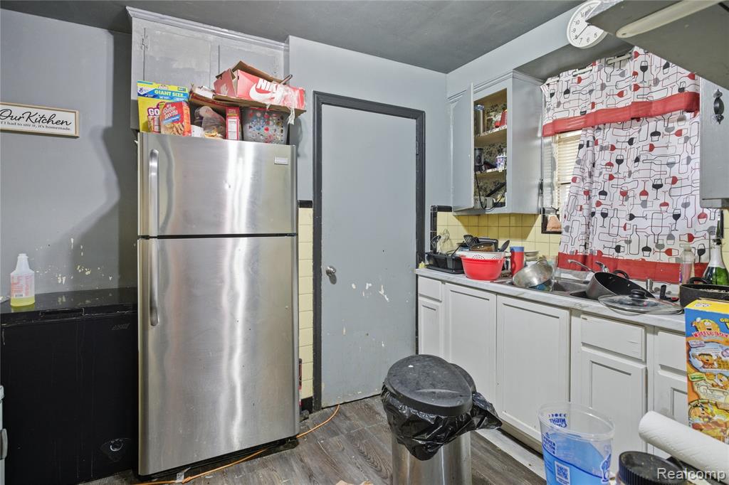 10058 Greensboro Street, Detroit, MI 48224 — Photo 7