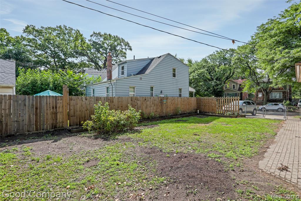 603 E Maxlow Avenue, Hazel Park, MI 48030 — Photo 23