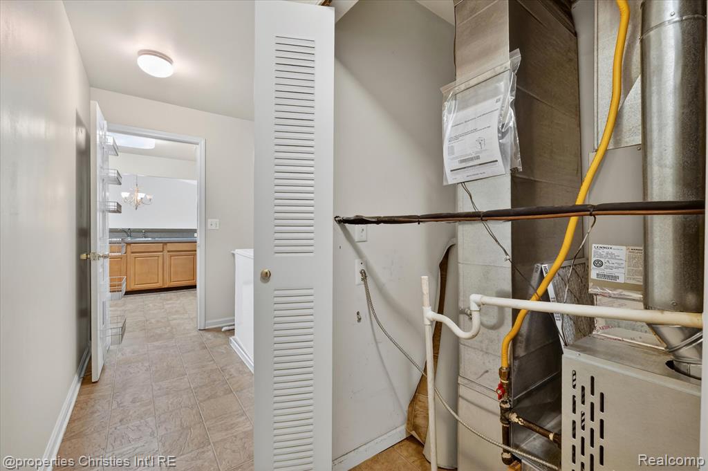16773 Carriage Way, Northville, MI 48168 — Photo 39