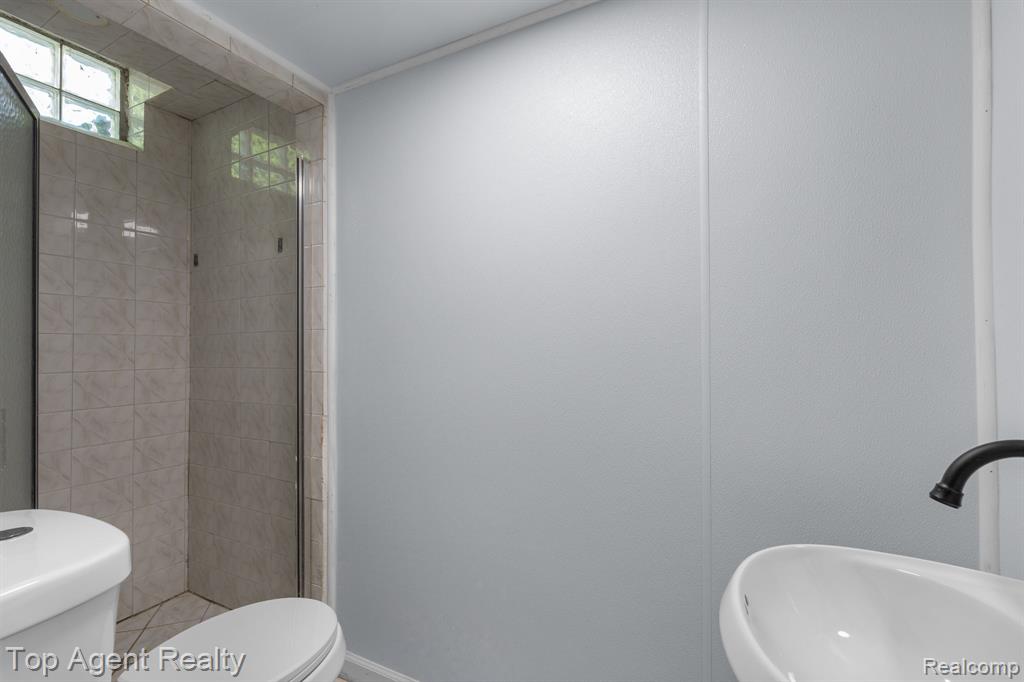 14257 Artesian Street, Detroit, MI 48223 — Photo 33