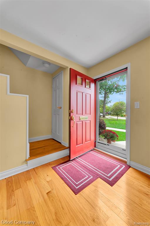 714 Graefield Court, Birmingham, MI 48009 — Photo 3