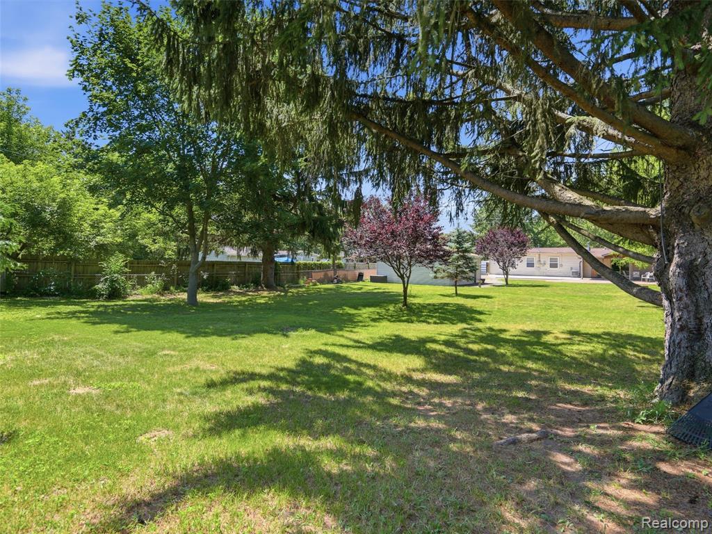 6271 Stephen, Brighton, MI 48116 — Photo 5