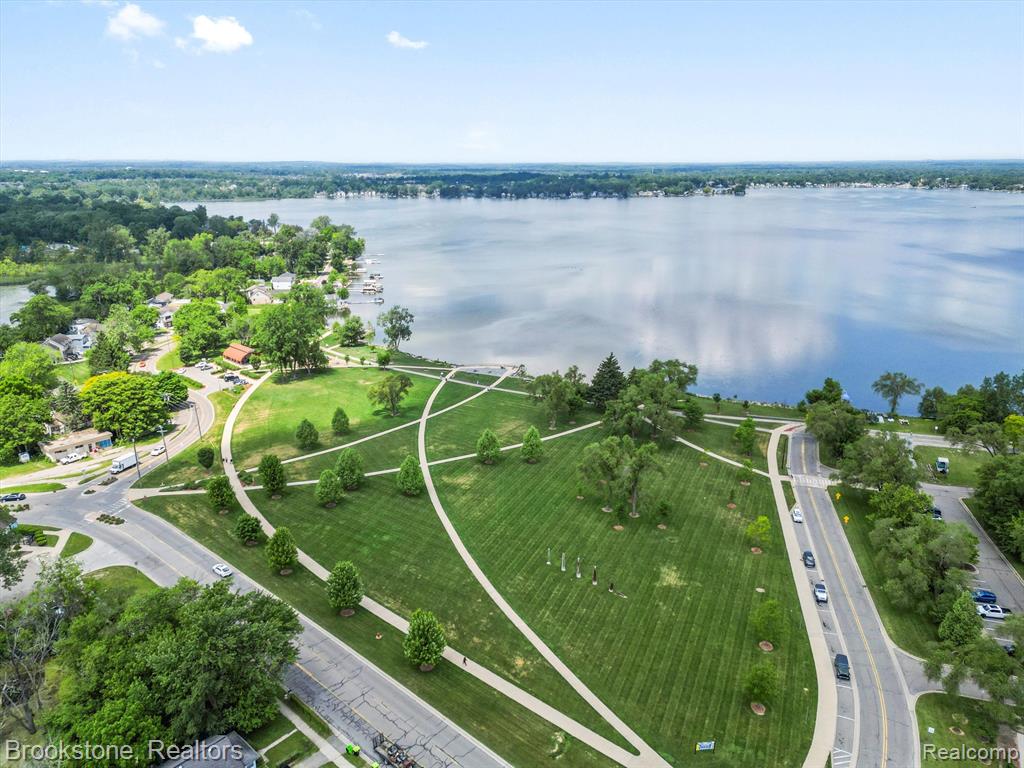 42650 Whitman Way, Novi, MI 48377 — Photo 6
