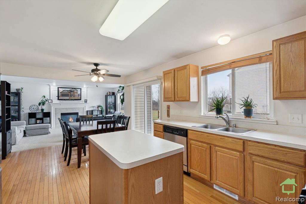 9799 Ravenshire Drive, Ypsilanti, MI 48198 — Photo 25