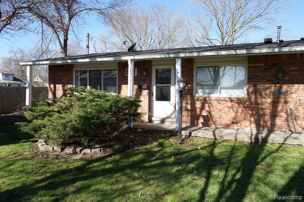 314 FAIRGROVE Street, Romeo, MI 48065 — Photo 16
