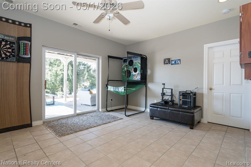 542 Bay Pointe Drive, Oxford, MI 48371 — Photo 39