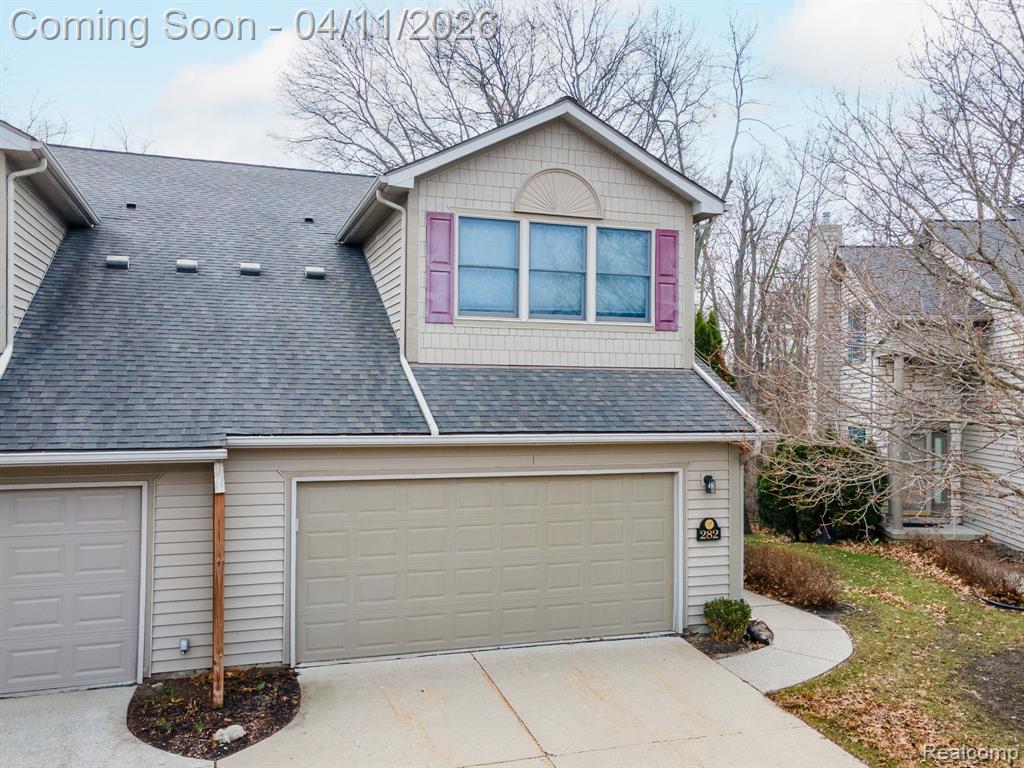282 Stratford Lane, Lake Orion, MI — Photo 2