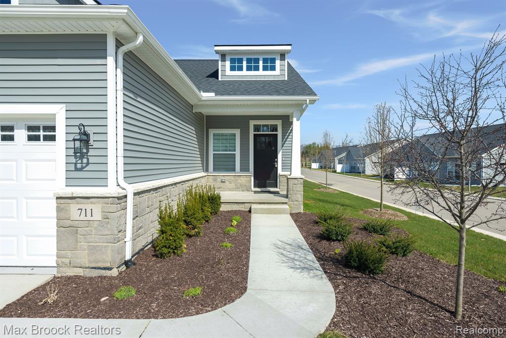 711 ANDER Lane, White Lake, MI — Photo 4