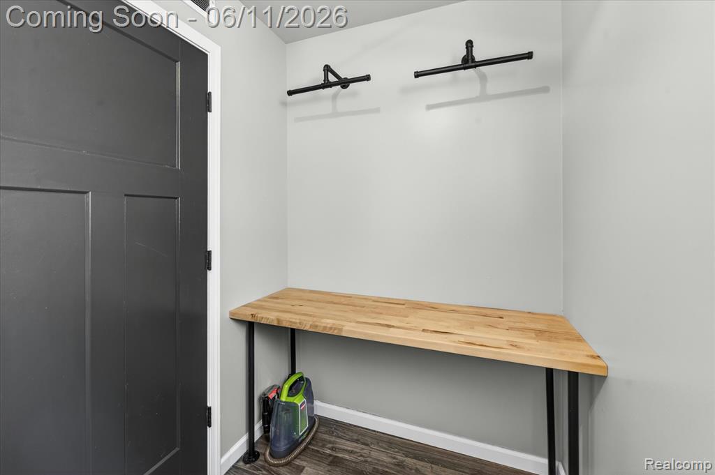 3081 Stratford Lane, Flushing, MI 48433 — Photo 18