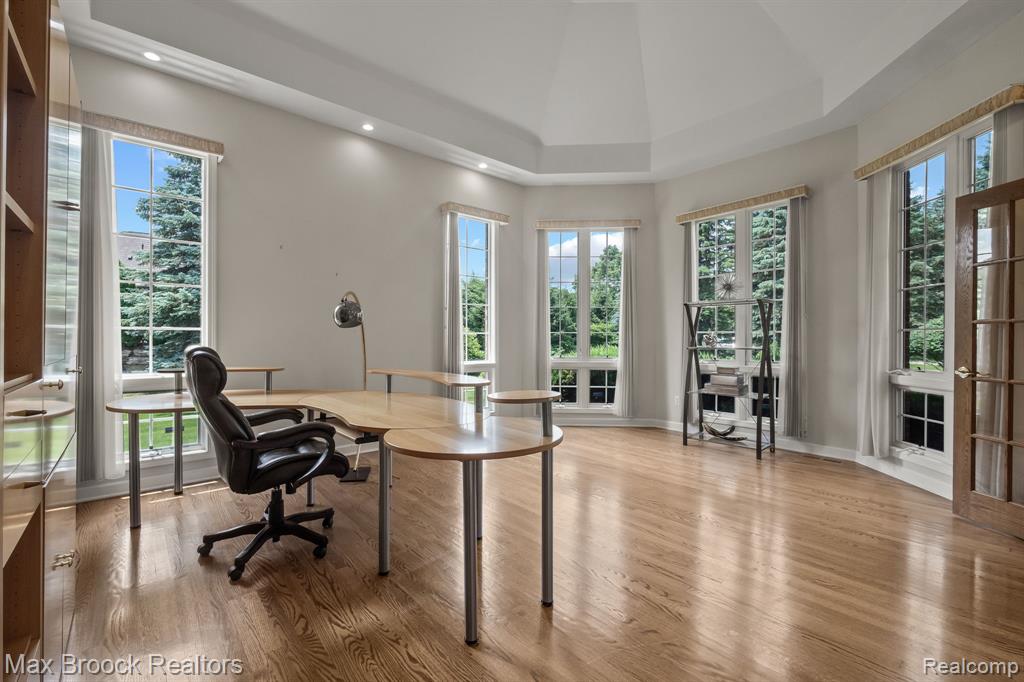 519 Hawksmoore Drive, Clarkston, MI 48348 — Photo 17