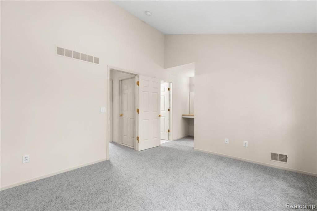 6680 CENTRAL CITY Parkway, Westland, MI — Photo 21