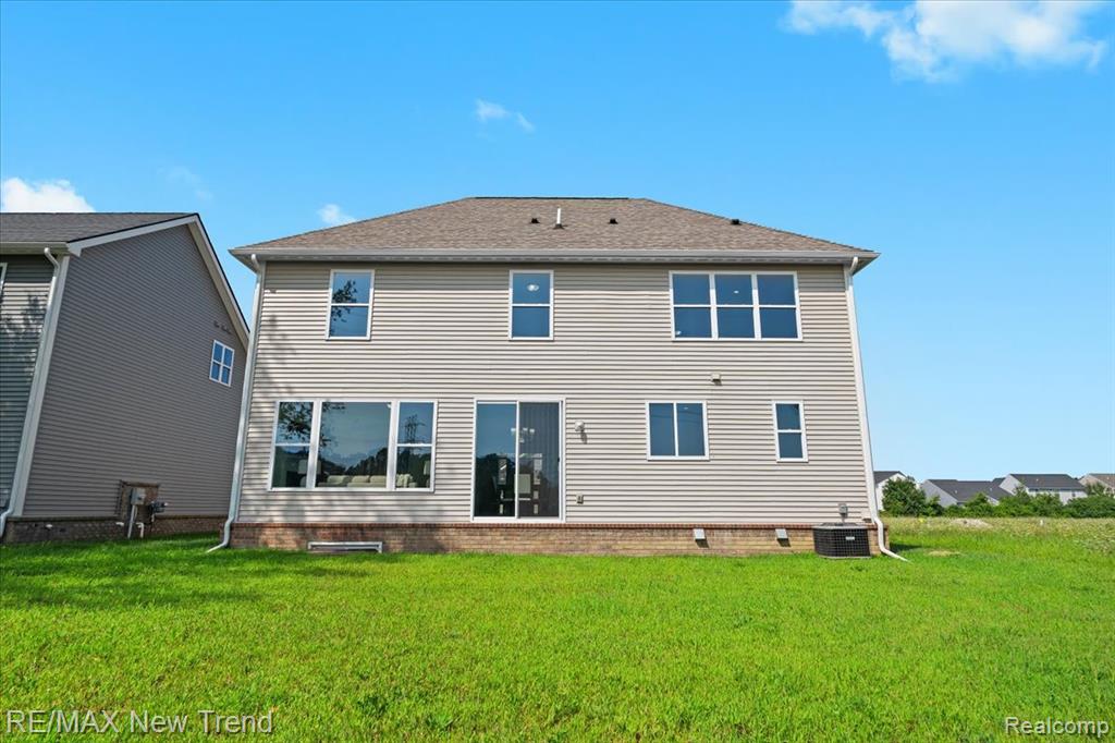 2406 Madison Street, Wixom, MI 48393 — Photo 30