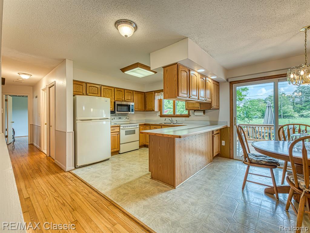 11789 Julia Drive, Whitmore Lake, MI 48189 — Photo 5