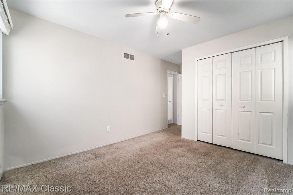 5844 BIG PINE Drive, Ypsilanti, MI 48197 — Photo 17