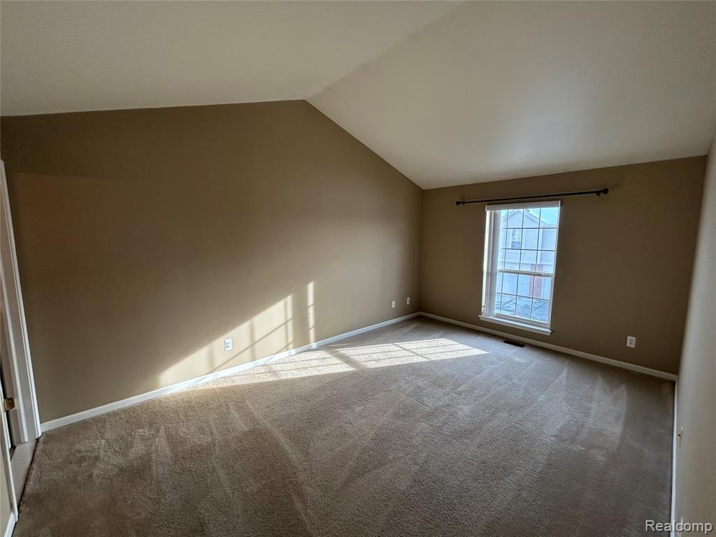 51652 Hale Lane, New Baltimore, MI — Photo 16