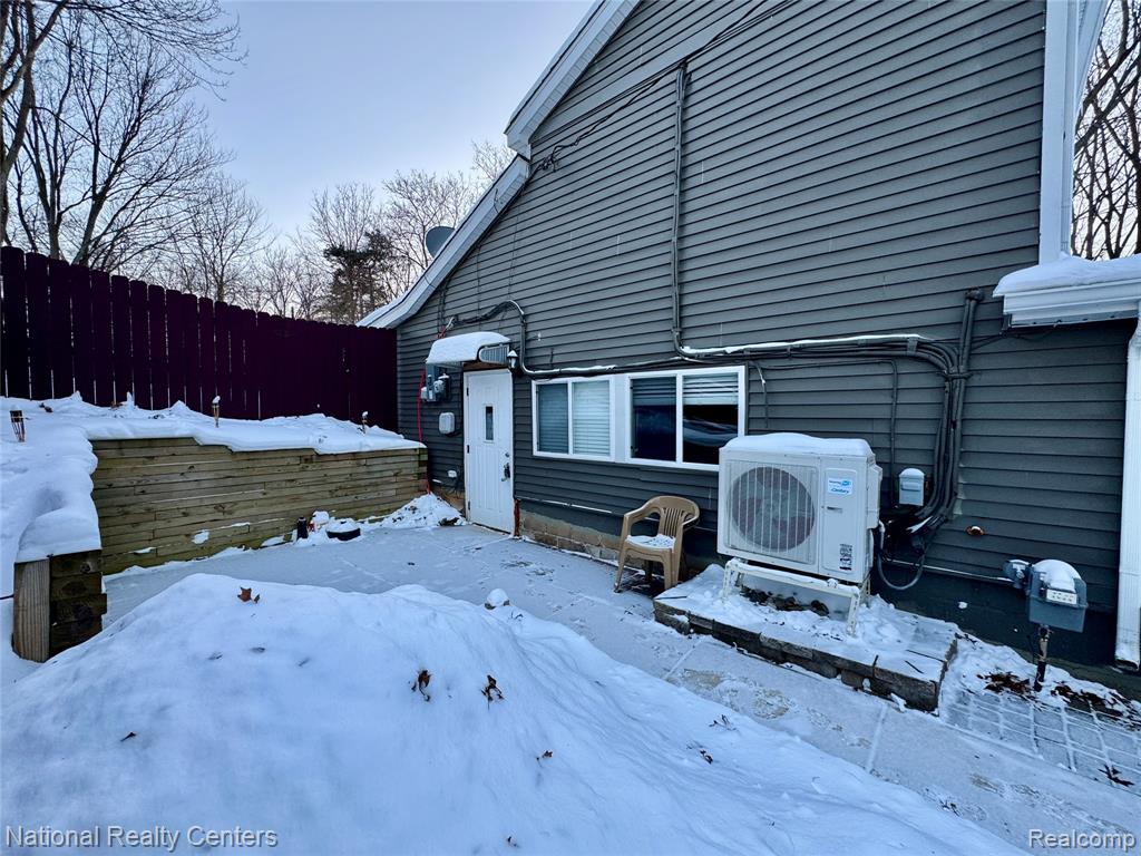 6219 Waterfront Drive, Waterford, MI