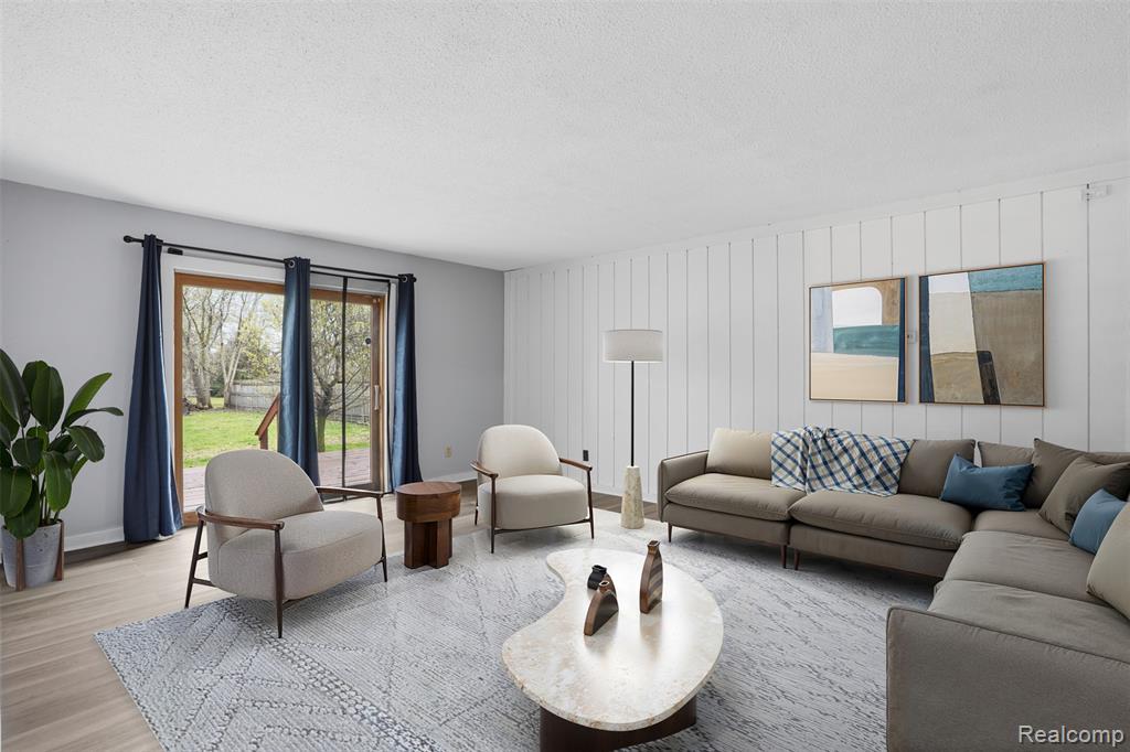 1028 Carlton Drive, Milan, MI 48160 — Photo 3