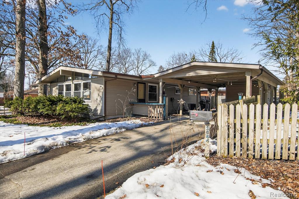2344 S Circle Drive, Ann Arbor, MI 48103 — Photo 33