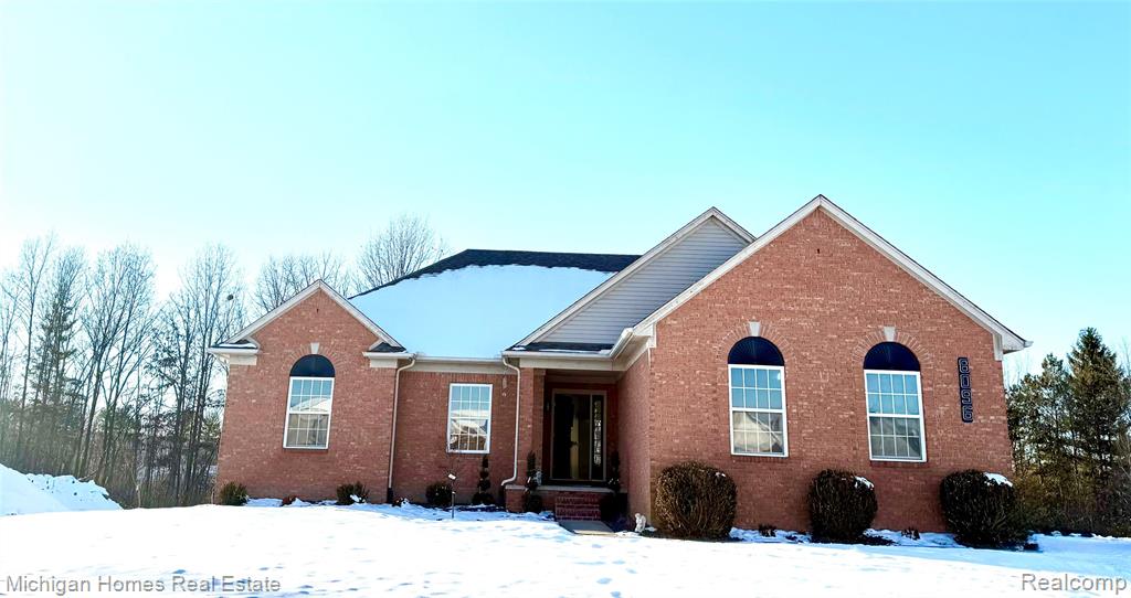 8096 Peninsula Circle, Grand Blanc, MI — Photo 35